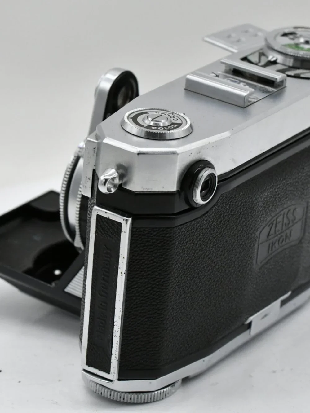Vintage Zeiss Ikon Contessa Model 533 24 35mm Camera 1953-1955